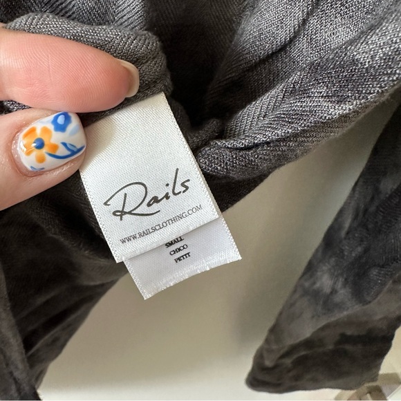 Rails • Hunter Charcoal Tie Dye Button Down Shirt - Picture 10 of 11